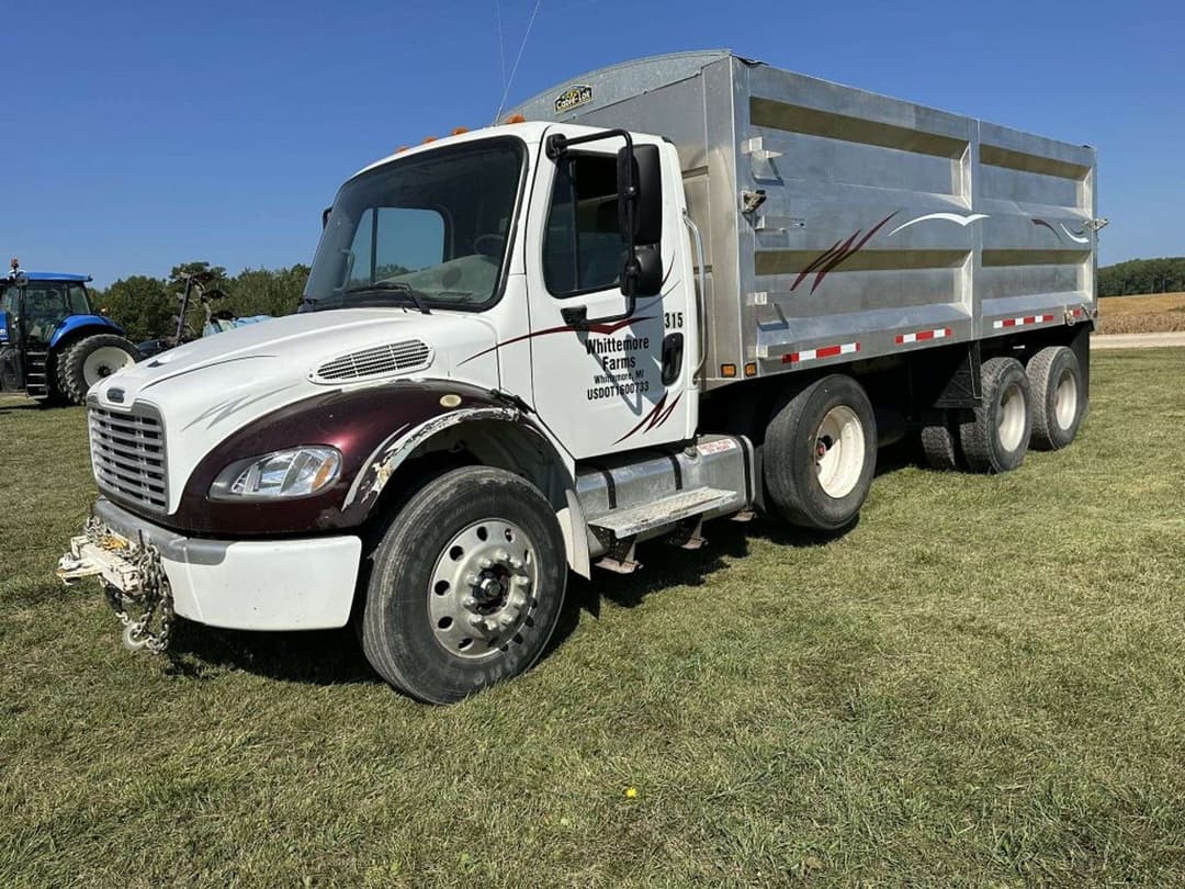 Image of Freightliner M2 Primary image