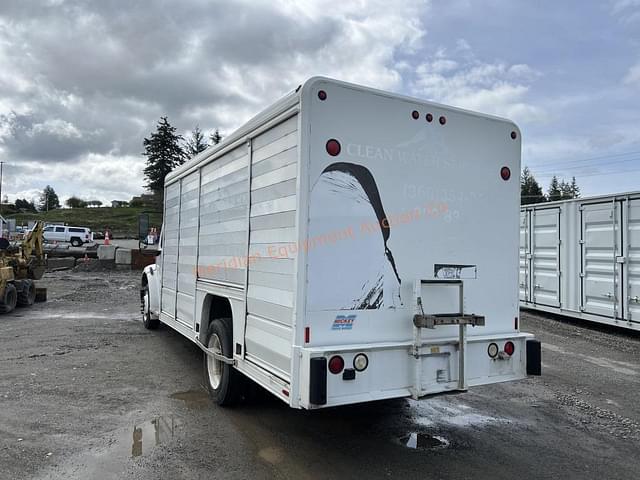 Image of Freightliner M2 equipment image 2