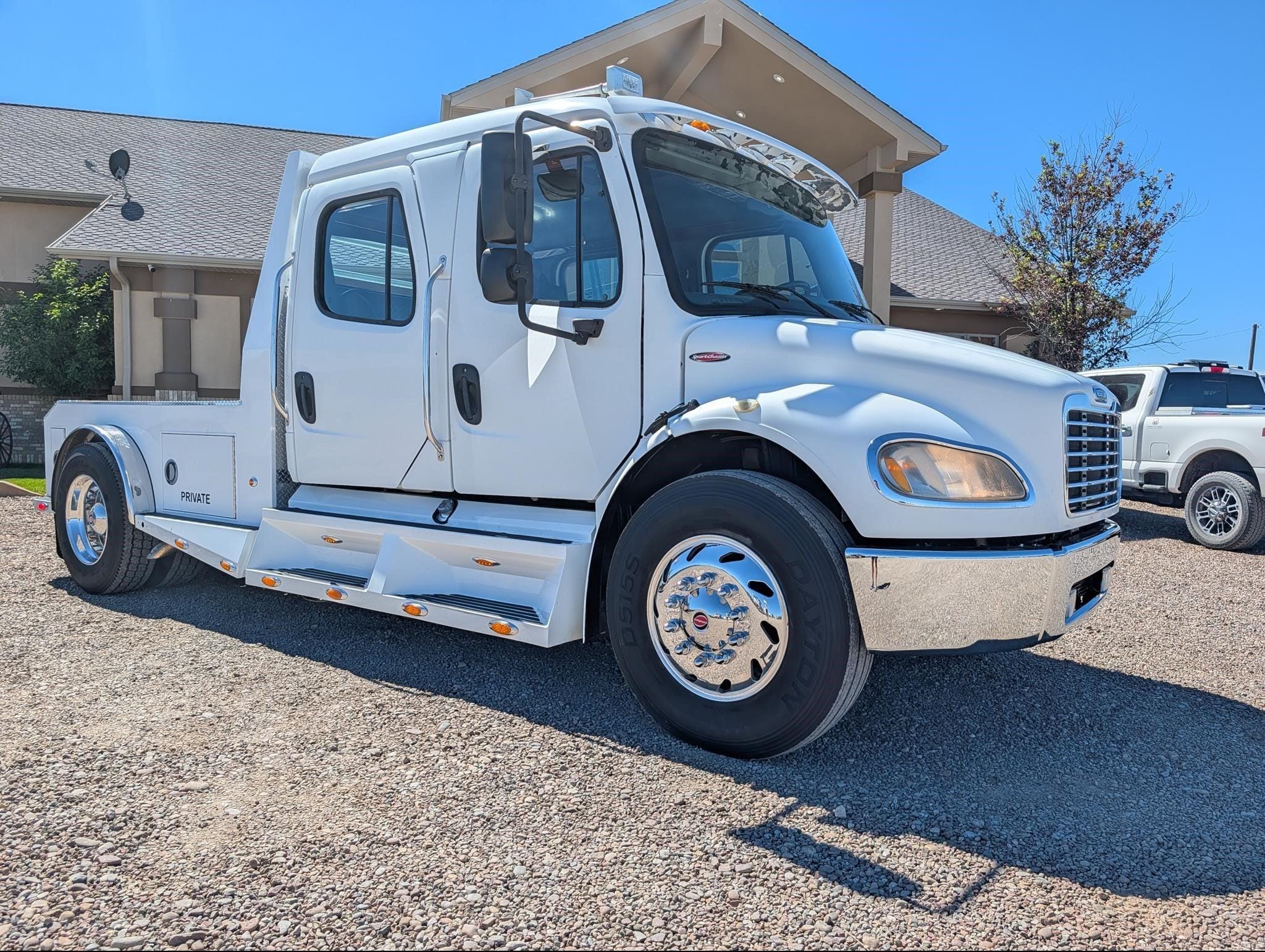 2005 Freightliner Undetermined Equipment Image0