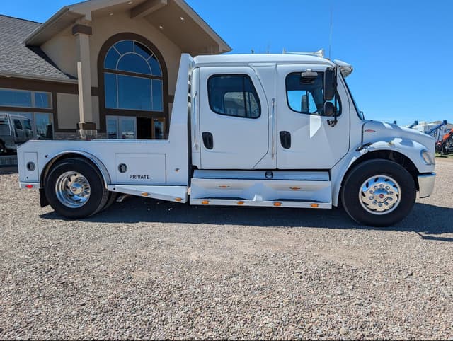 Image of Freightliner Undetermined equipment image 1