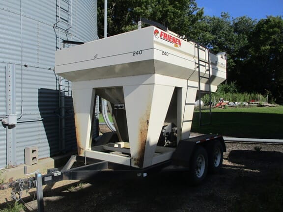 Main image Friesen 240