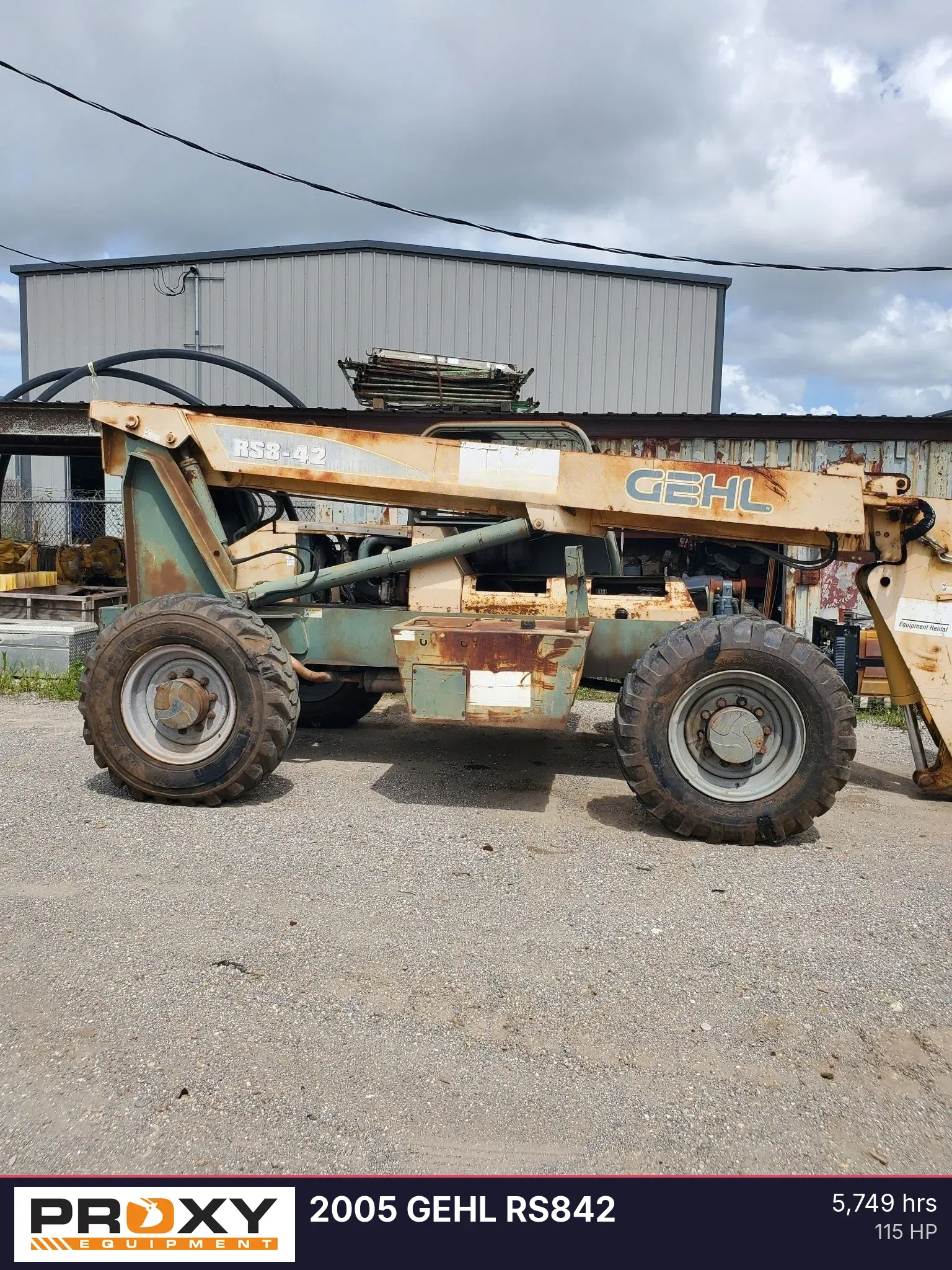 2005 Gehl RS842 Equipment Image0