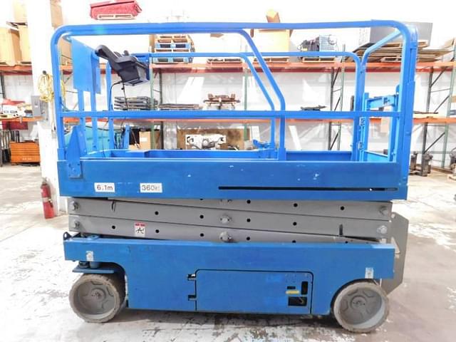 Image of Genie GS-2032 equipment image 2