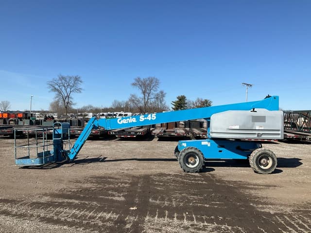 Image of Genie S-45 equipment image 1