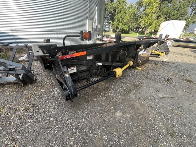 Image of Gleaner 3000 equipment image 1