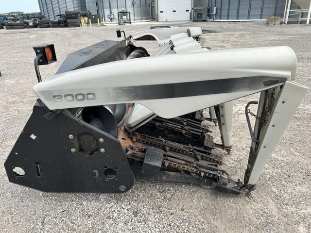 Image of Gleaner 3000 equipment image 3