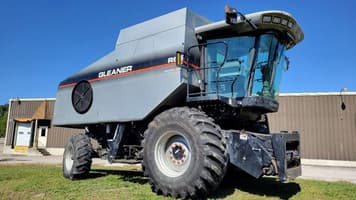 Main image Gleaner R65