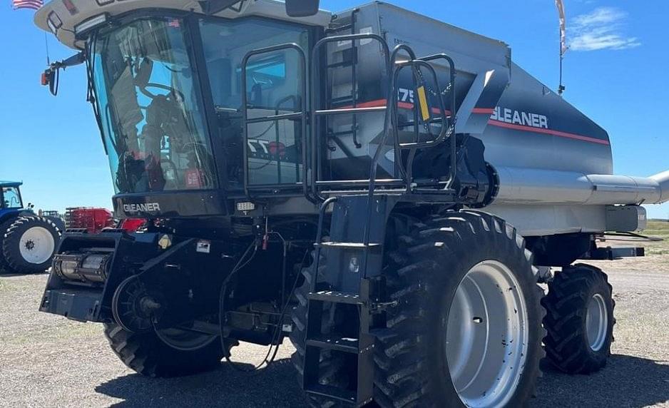 Image of Gleaner R75 Image 0
