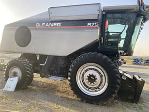 Main image Gleaner R75 1