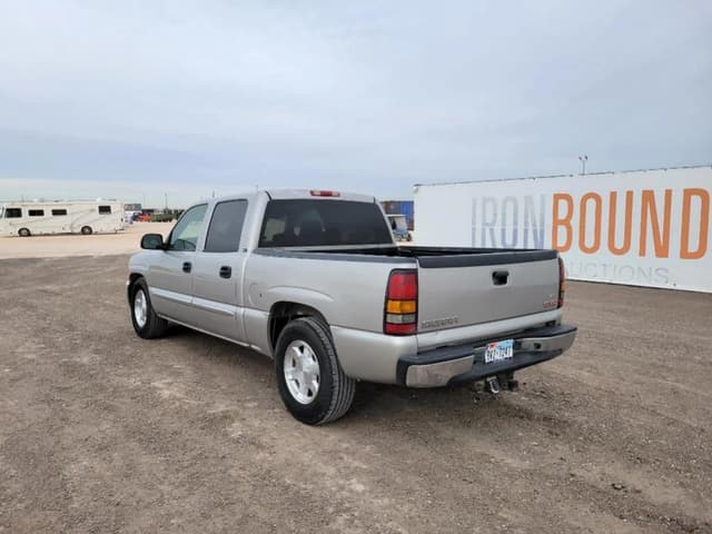 Image of GMC 1500 equipment image 2