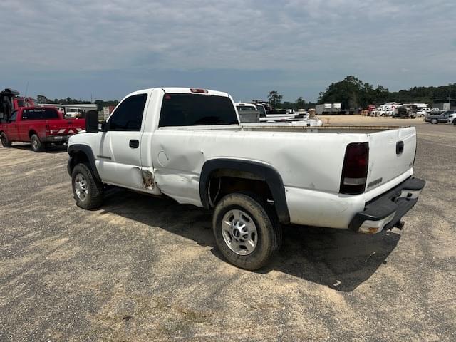 Image of GMC 2500 equipment image 3