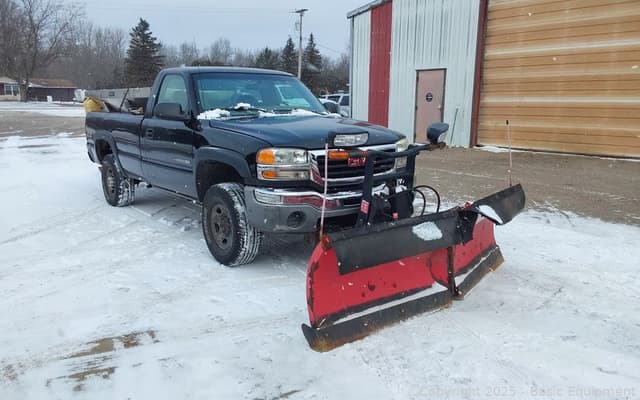 Image of GMC 2500 equipment image 1