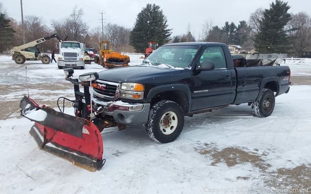 Image of GMC 2500 equipment image 3