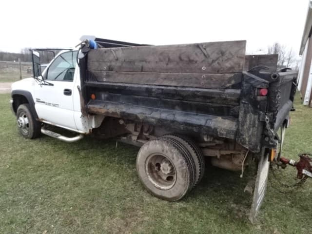 Image of GMC 3500 equipment image 1