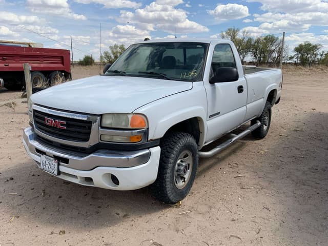Image of GMC 3500 equipment image 1