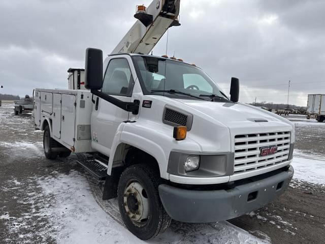 Image of GMC C4500 equipment image 4