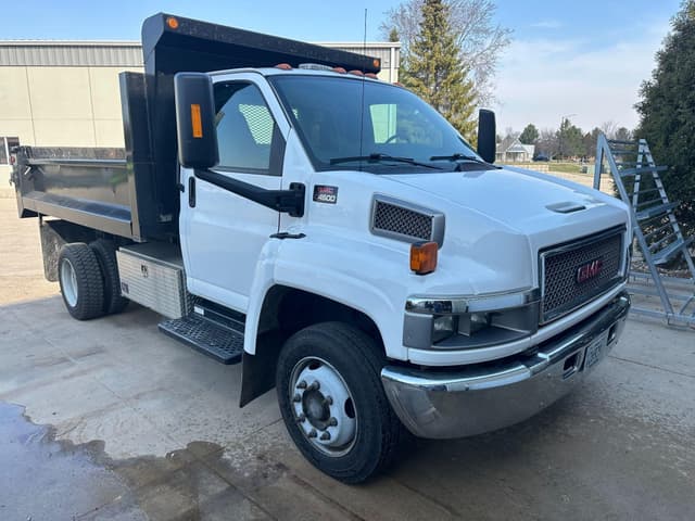 Image of GMC C4500 equipment image 2