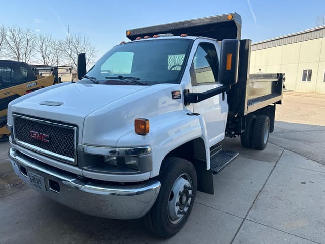 Image of GMC C4500 equipment image 3