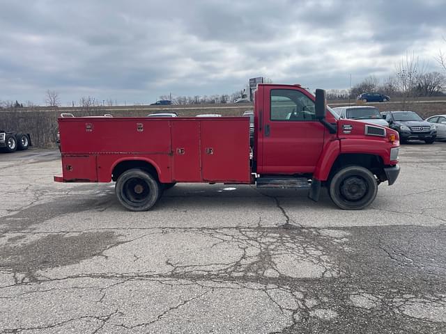 Image of GMC C4500 equipment image 3