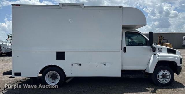 Image of GMC C4500 equipment image 3