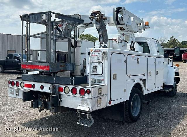 Image of GMC C5500 equipment image 4