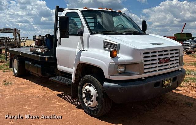 Image of GMC C5500 equipment image 2
