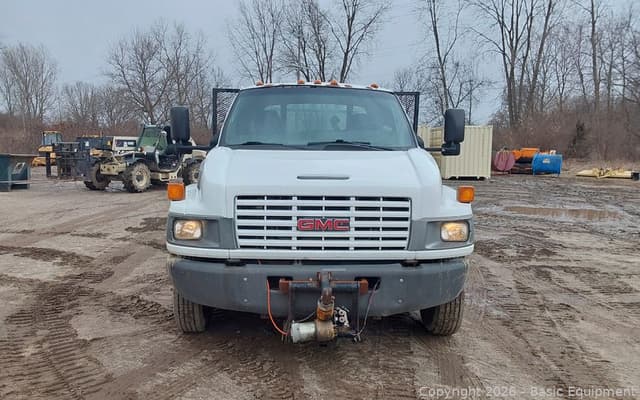 Image of GMC C5500 equipment image 2