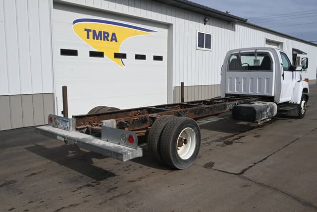Image of GMC C5500 equipment image 2