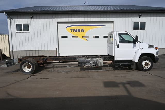 Image of GMC C5500 equipment image 1