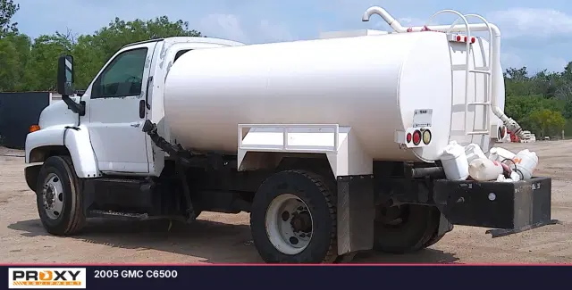 Image of GMC C6500 equipment image 2