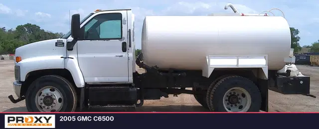 Image of GMC C6500 equipment image 1