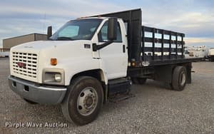 2005 GMC C6500 Image