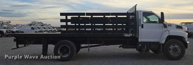 Image of GMC C6500 equipment image 3
