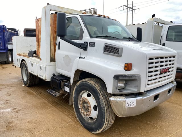 Image of GMC C6500 equipment image 3