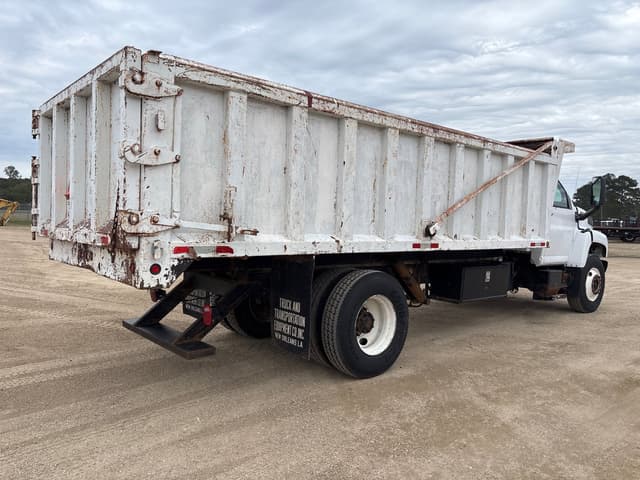 Image of GMC 7500 equipment image 2