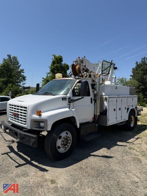 2005 GMC C8500 Equipment Image0