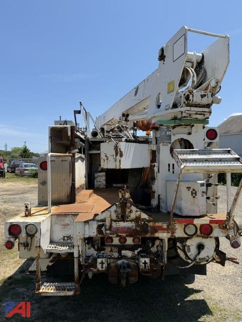 Image of GMC C8500 equipment image 4