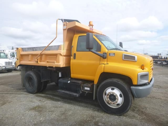 Image of GMC C8500 equipment image 1