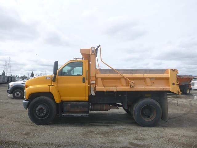 Image of GMC C8500 equipment image 4