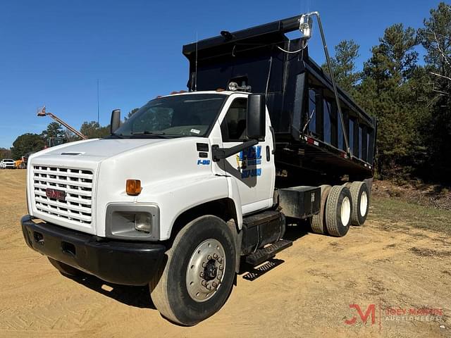 Image of GMC C8500 equipment image 3