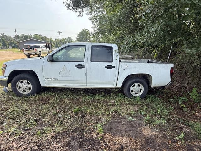 Image of GMC Canyon equipment image 1