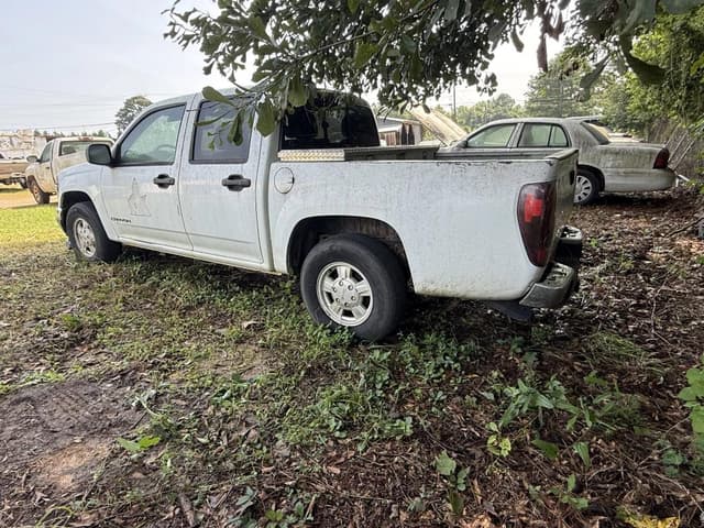 Image of GMC Canyon equipment image 2