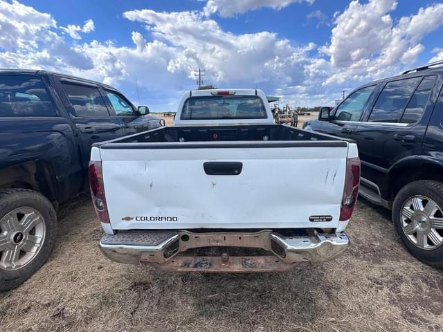 Image of GMC Colorado equipment image 4