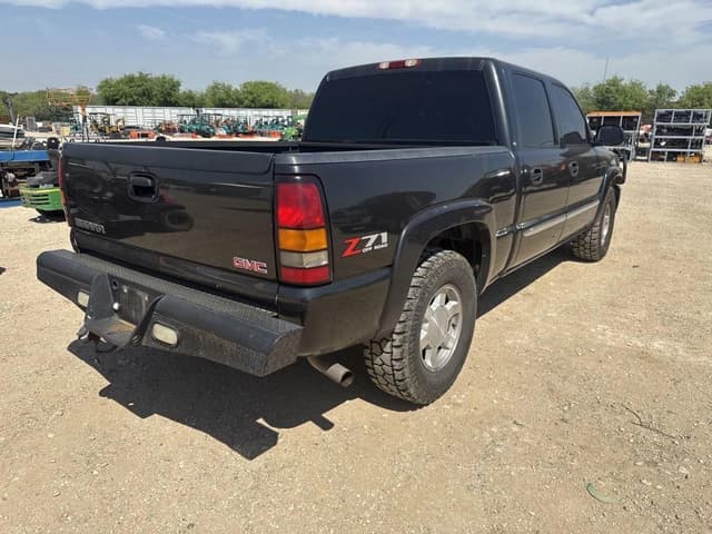 Image of GMC 1500 equipment image 3