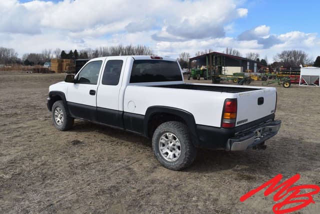 Image of GMC 1500 equipment image 3