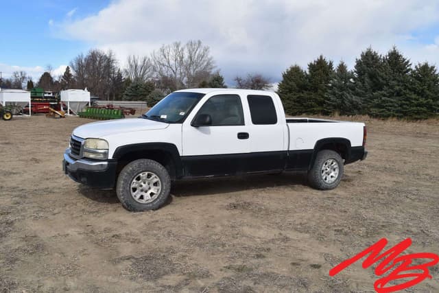 Image of GMC 1500 equipment image 1