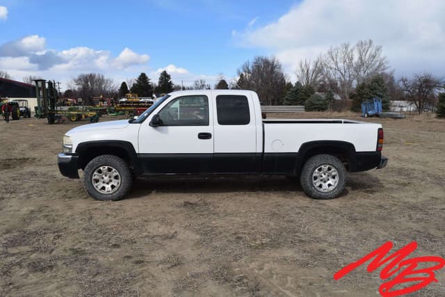 Image of GMC 1500 equipment image 2