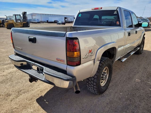 Image of GMC 2500 equipment image 2