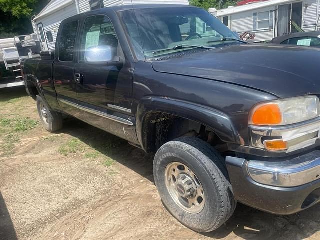 Image of GMC 2500 equipment image 2