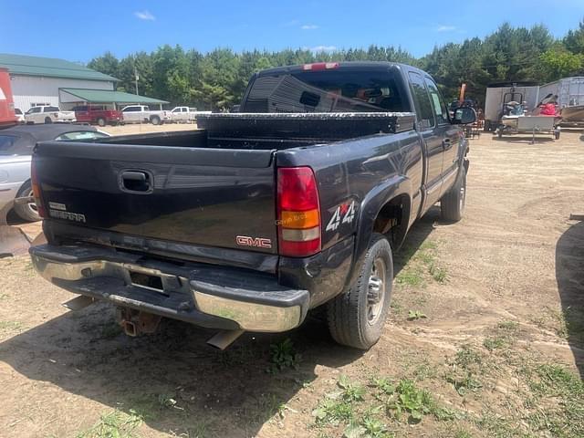 Image of GMC 2500 equipment image 3